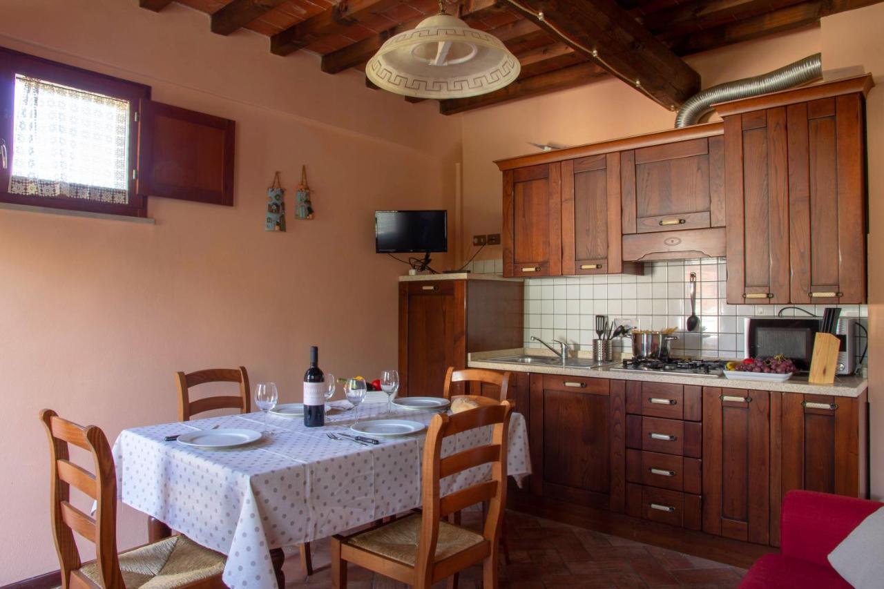Tuscany Country Apartments Гамбаси Терме Екстериор снимка