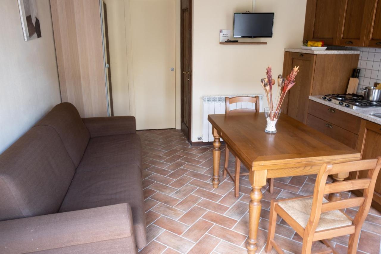 Tuscany Country Apartments Гамбаси Терме Екстериор снимка