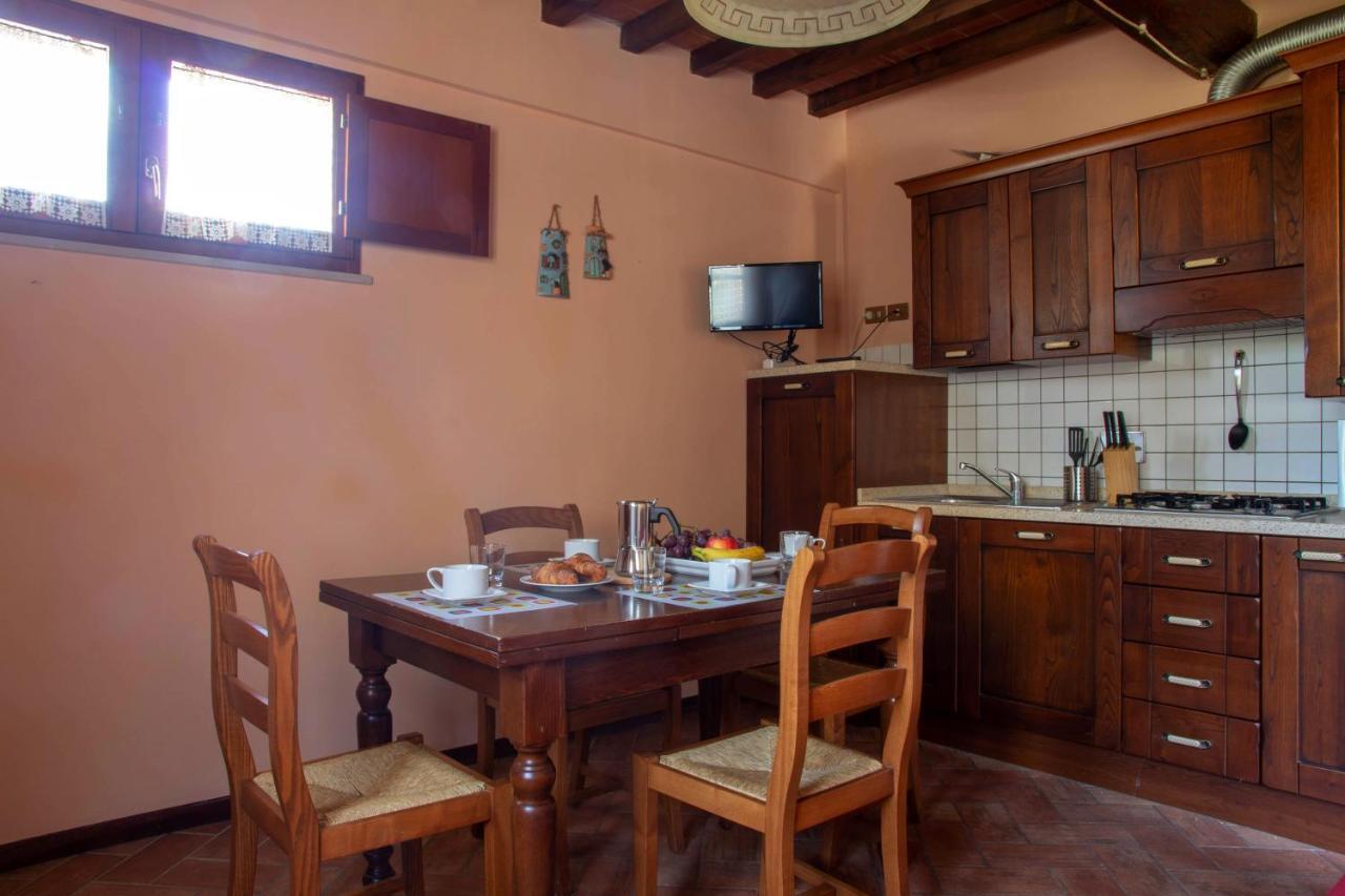 Tuscany Country Apartments Гамбаси Терме Екстериор снимка