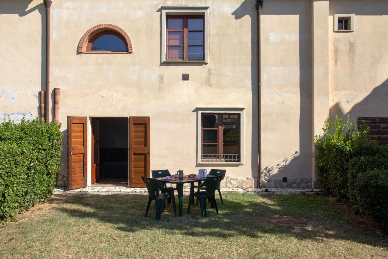 Tuscany Country Apartments Гамбаси Терме Екстериор снимка