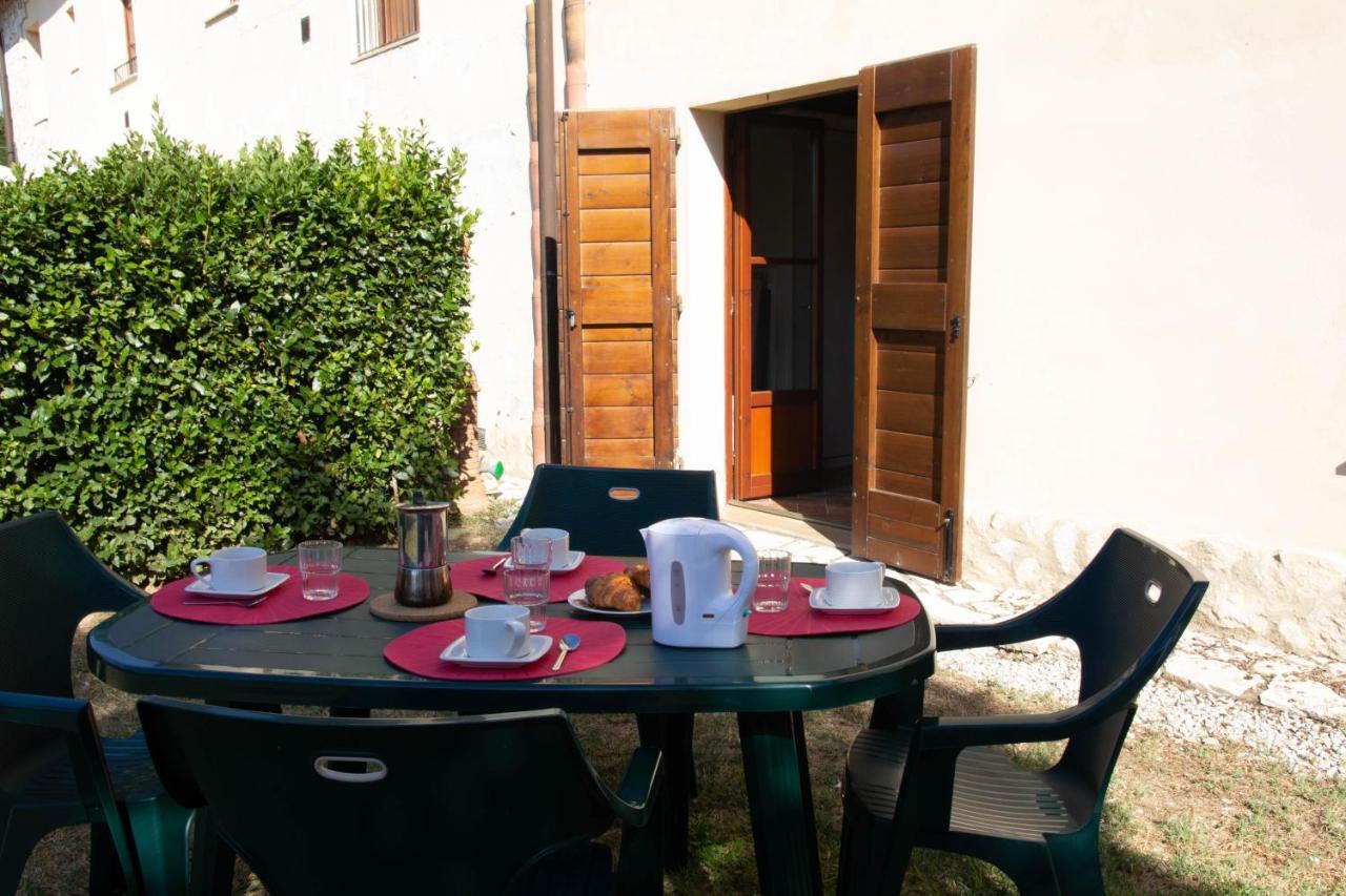 Tuscany Country Apartments Гамбаси Терме Екстериор снимка